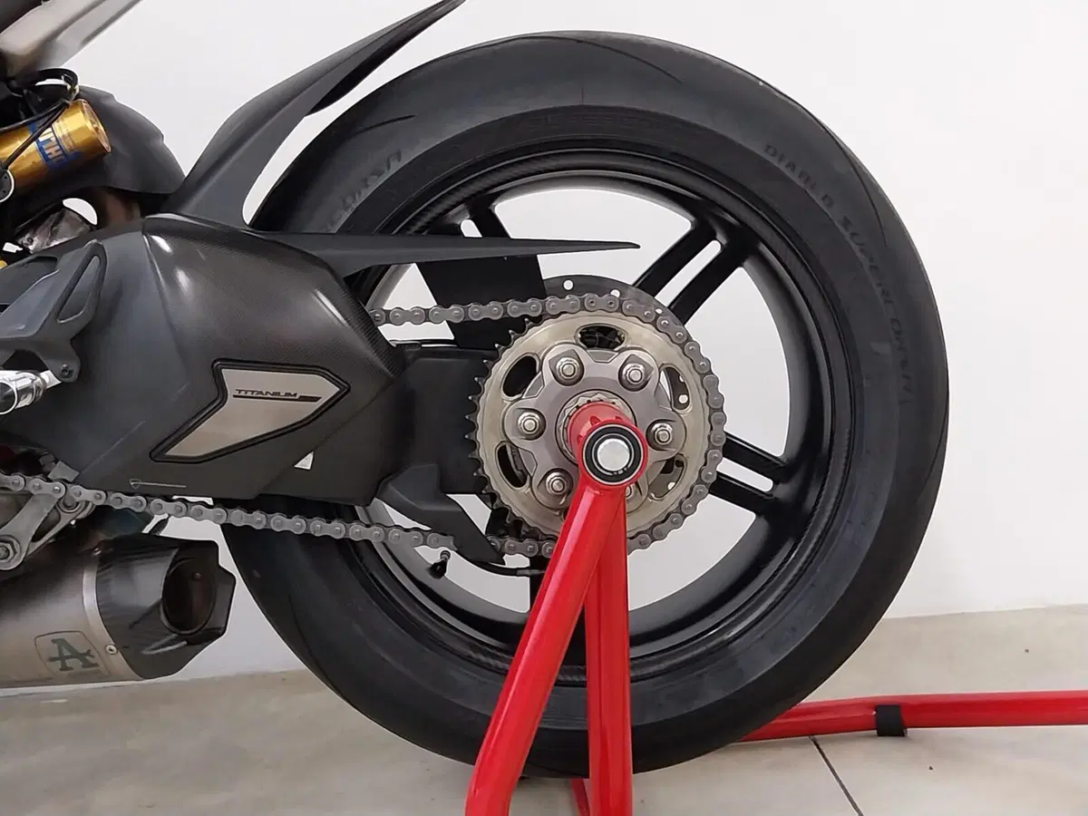 Ducati Panigale V4 1100 SP2 (2022 - 23) (18)