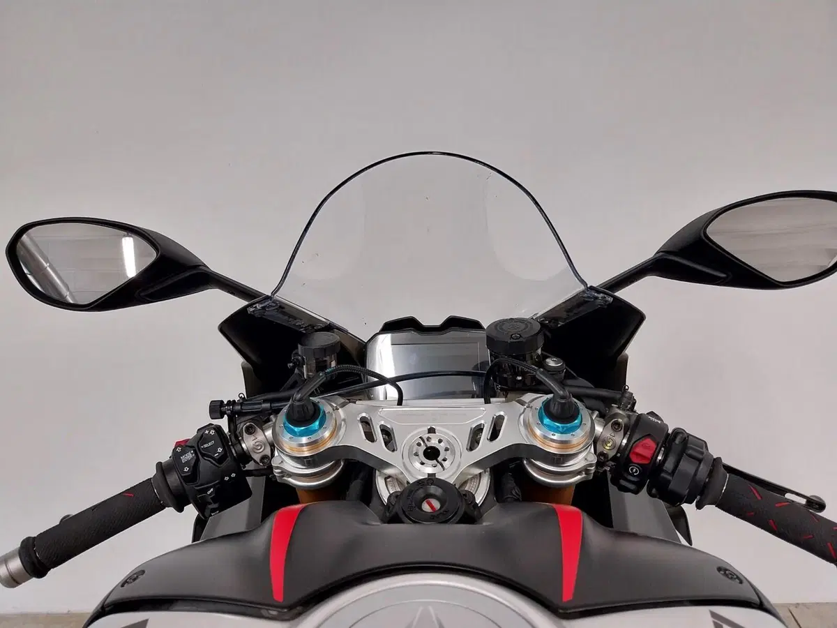 Ducati Panigale V4 1100 SP2 (2022 - 23) (20)