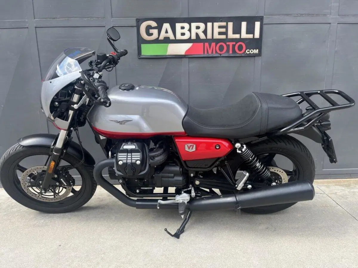 Moto Guzzi V7 Stone Corsa (2023 - 25)