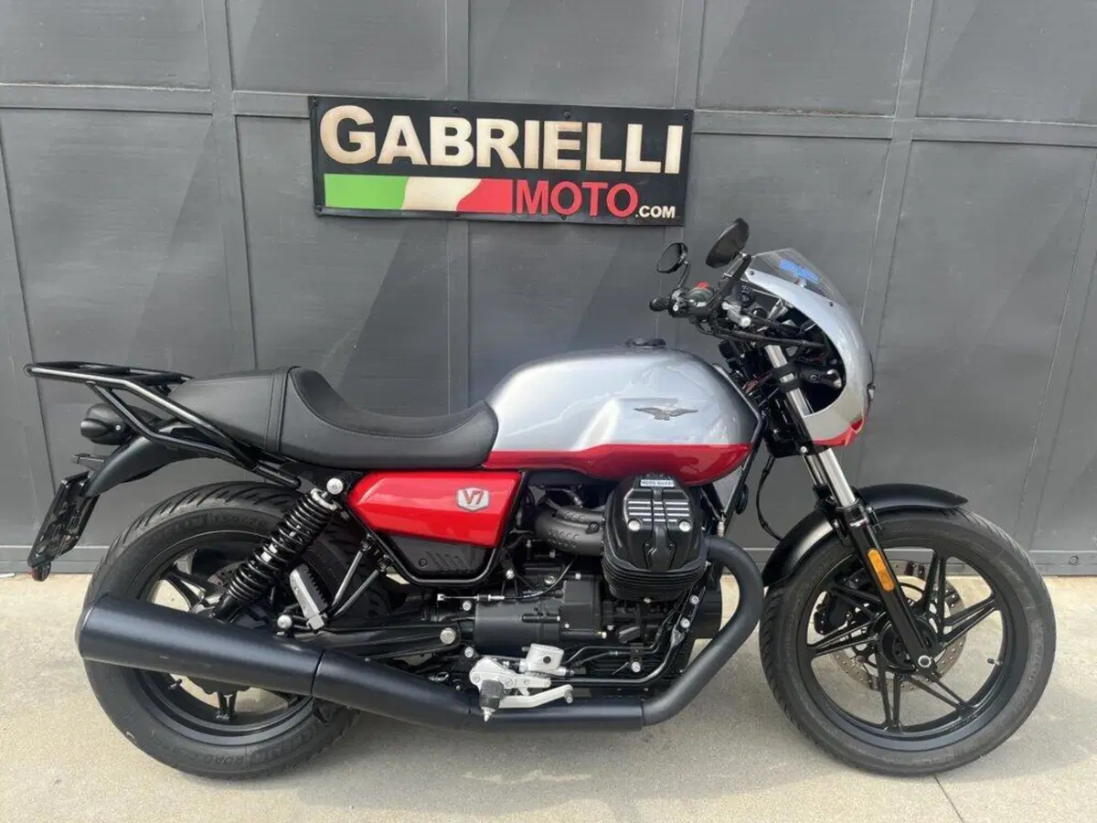 Moto Guzzi V7 Stone Corsa (2023 - 25) (3)