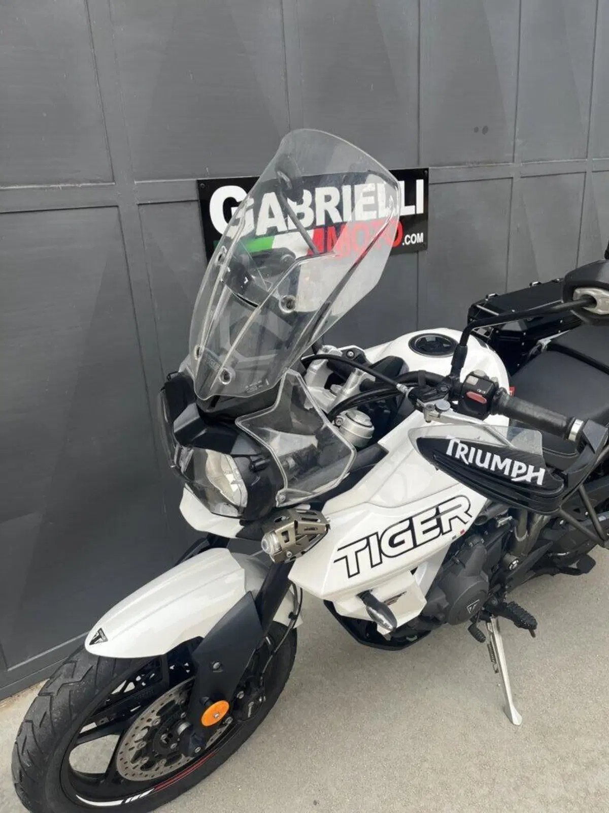 Triumph Tiger 800 XRx (2018 - 20) (2)