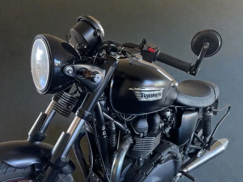 Triumph Bonneville SE (2009 - 13) (9)