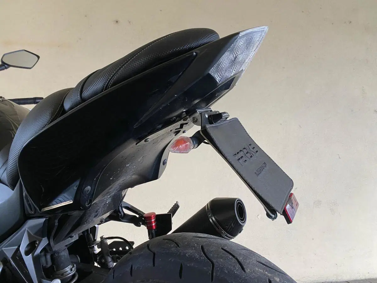 Kawasaki Z 750 (2007 - 14) (9)