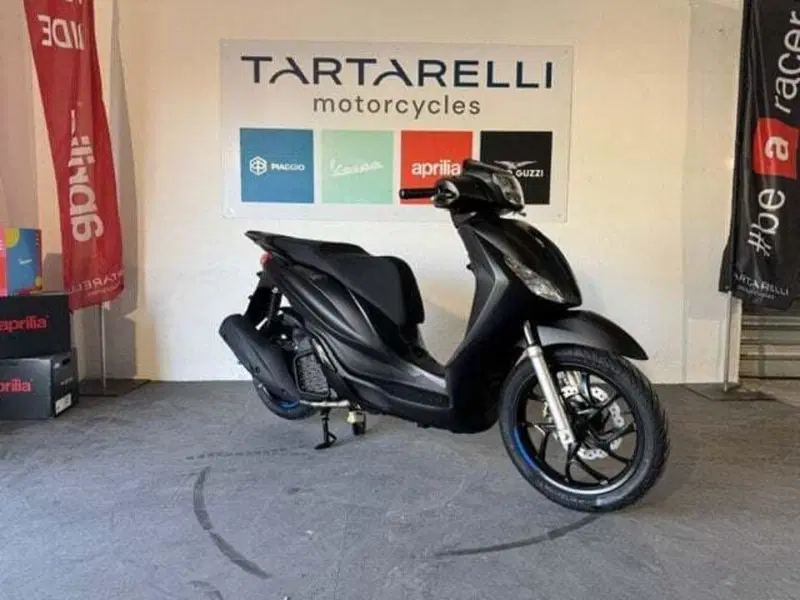 Piaggio Medley 200 S (2025 - 26) (4)