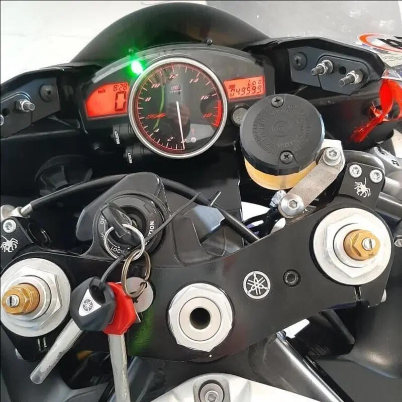 Yamaha YZF R6 (2008 - 09) (10)