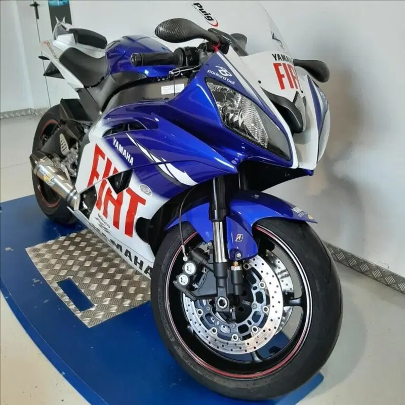 Yamaha YZF R6 (2008 - 09) (13)