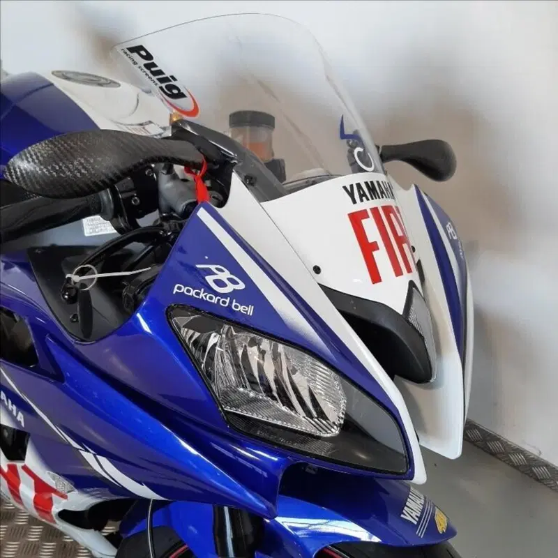 Yamaha YZF R6 (2008 - 09) (14)