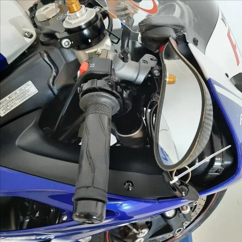 Yamaha YZF R6 (2008 - 09) (15)