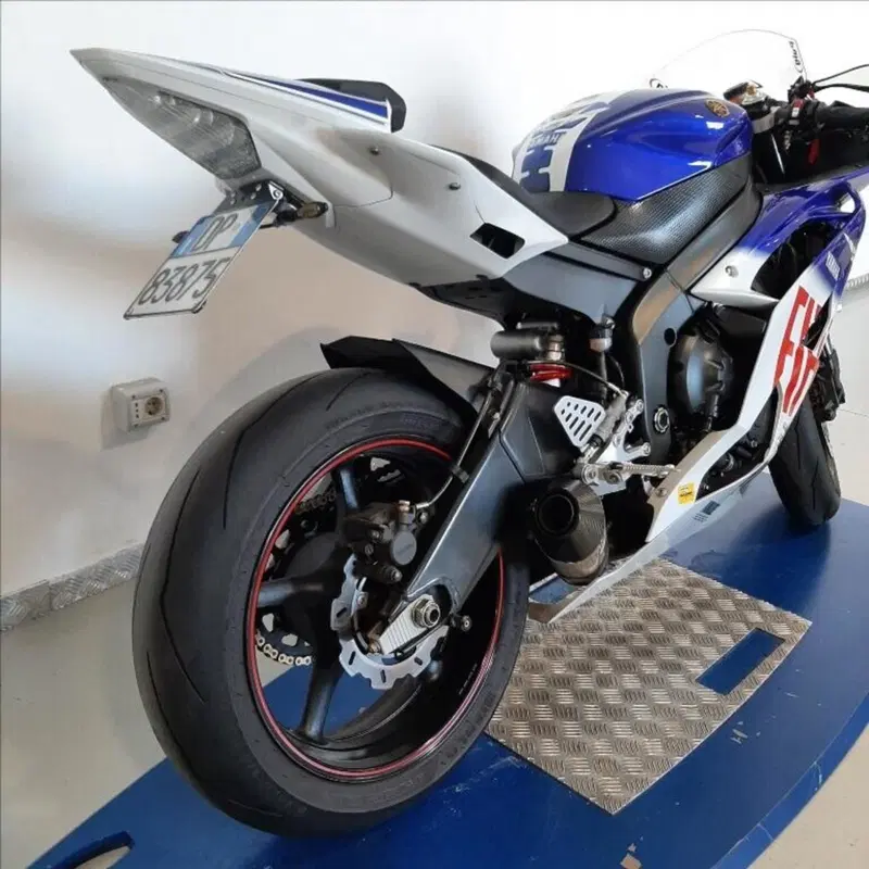Yamaha YZF R6 (2008 - 09) (17)