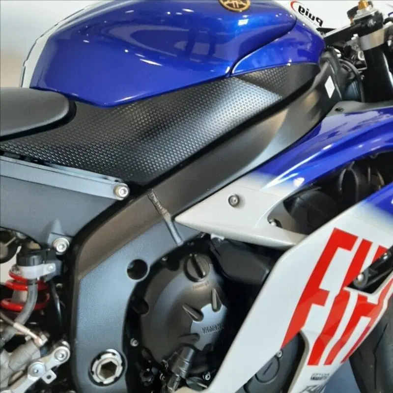 Yamaha YZF R6 (2008 - 09) (19)