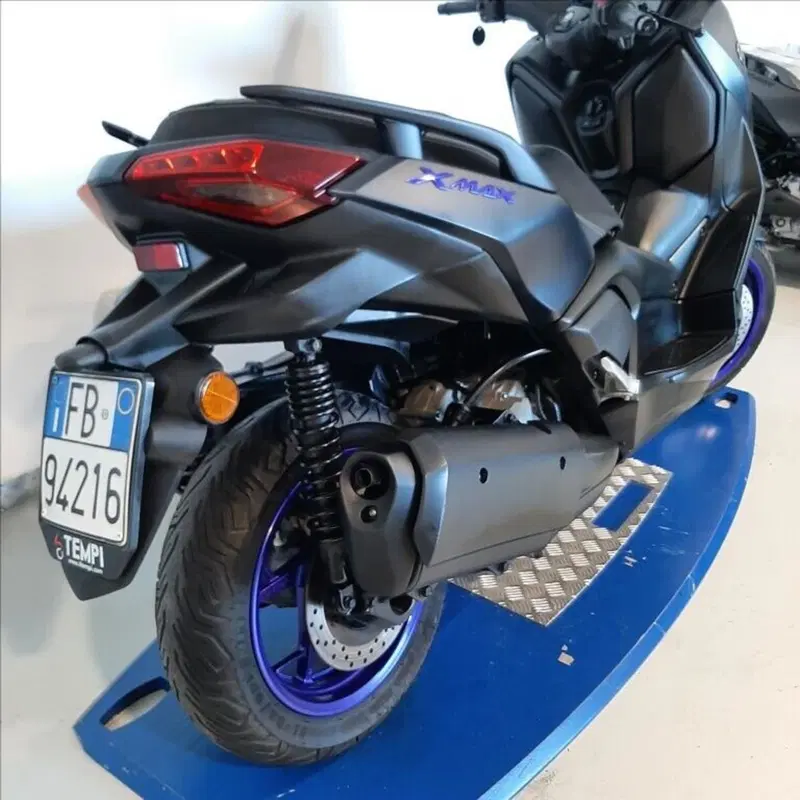 Yamaha X-Max 300 (2021 - 24) (6)