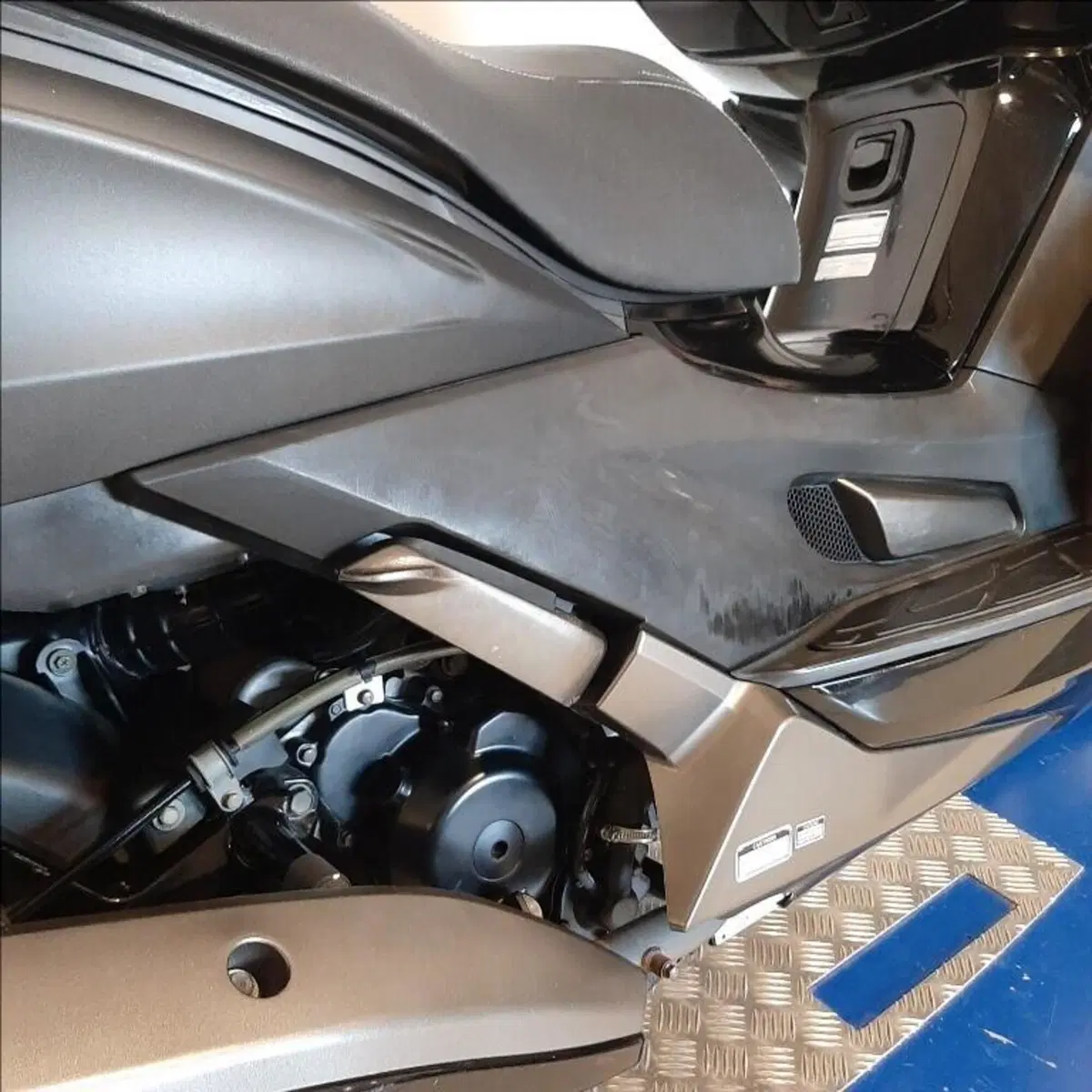 Kymco K-Xct 300i ABS (2012 - 17) (10)