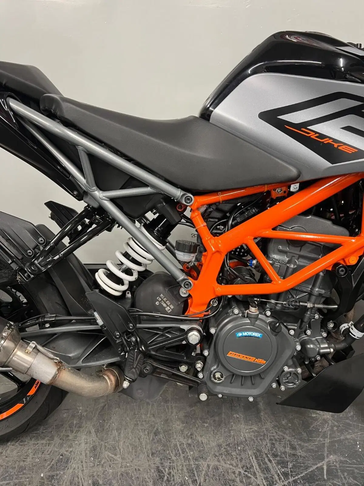 KTM 125 Duke (2021 - 23) (6)