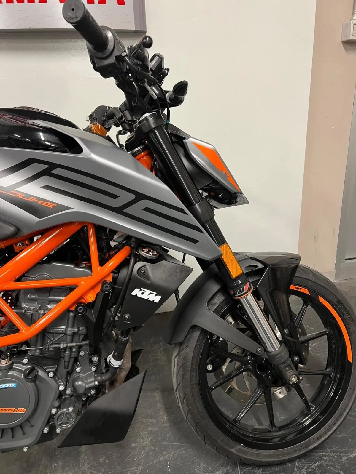 KTM 125 Duke (2021 - 23) (7)