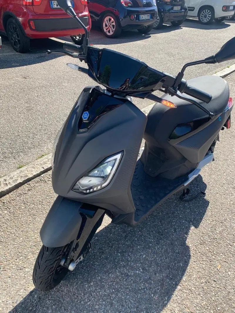 Piaggio 1 Active (2022 - 26) (3)