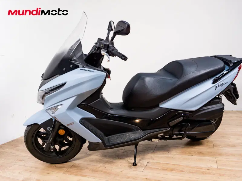 Kymco X-Town 300i (2025 - 26) (8)