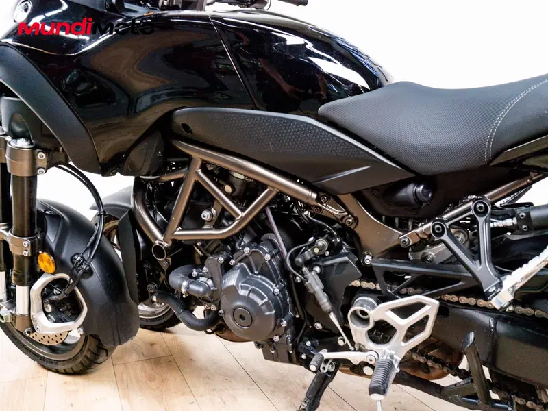 Yamaha Niken 890 GT (2023 - 26) (10)