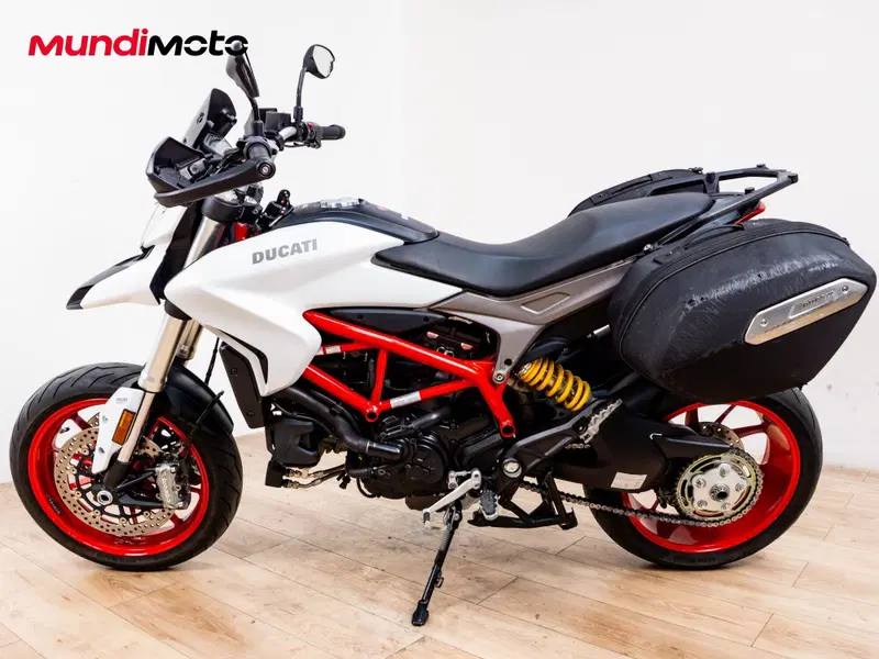 Ducati Hypermotard 939 (2016 - 18) (5)
