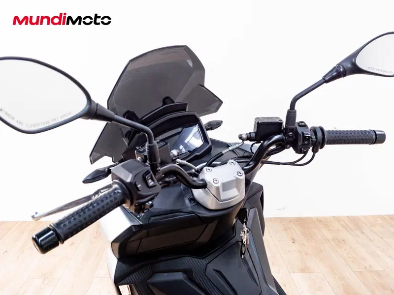 Aprilia SR GT 125 (2025 - 26) (11)