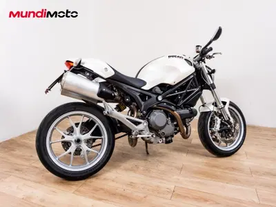 Ducati Monster 1100 S (2009-10) usata