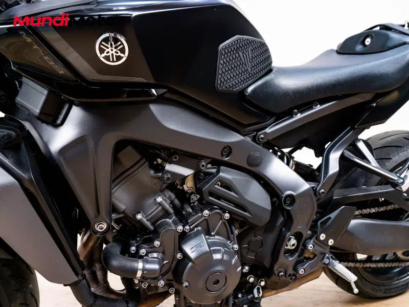 Yamaha MT-09 Y-AMT (2024 - 26) (9)