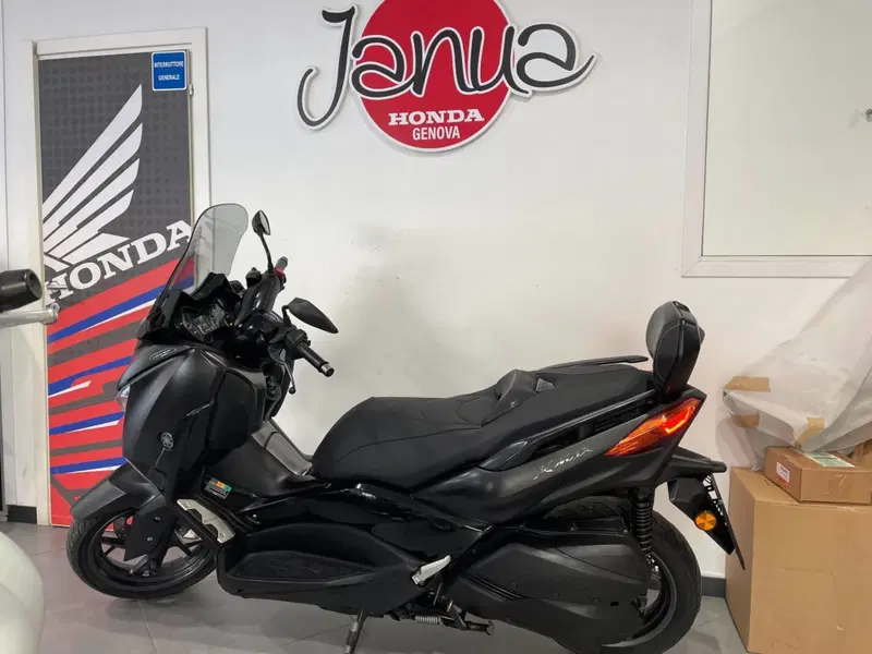 Yamaha X-Max 300 Tech Max (2020)