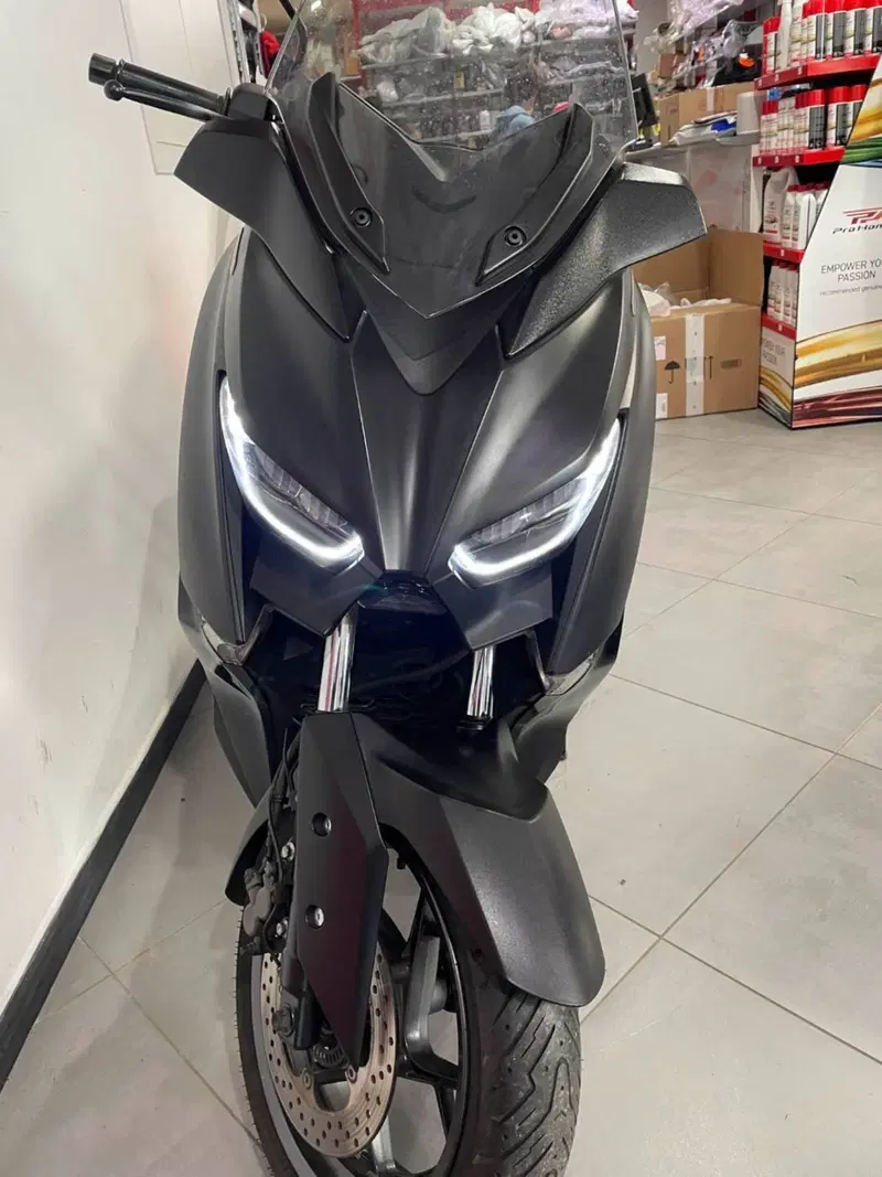 Yamaha X-Max 300 Tech Max (2020) (5)