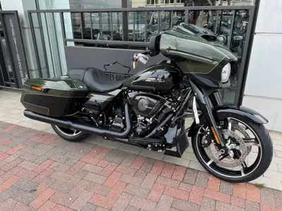 Harley-Davidson Street Glide (2024 - 26) nuova