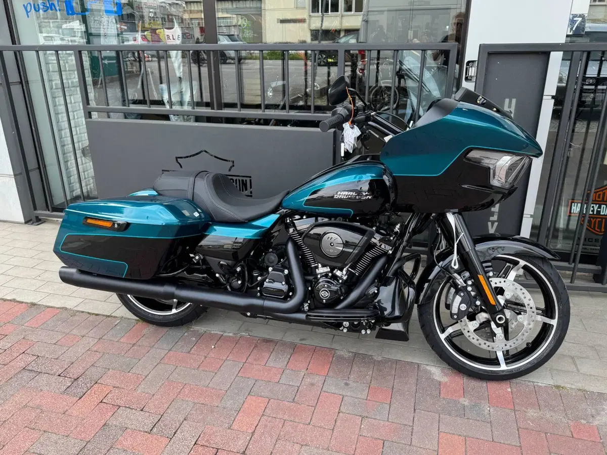 Harley-Davidson Road Glide (2024 - 26)