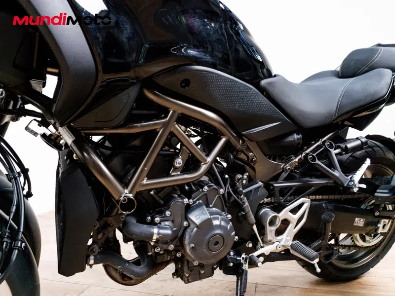 Yamaha Niken 890 GT (2023 - 26) (9)