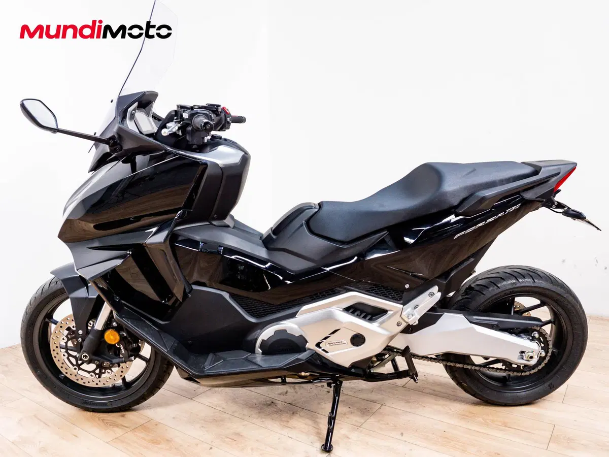 Honda Forza 750 DCT (2021 - 24) (6)