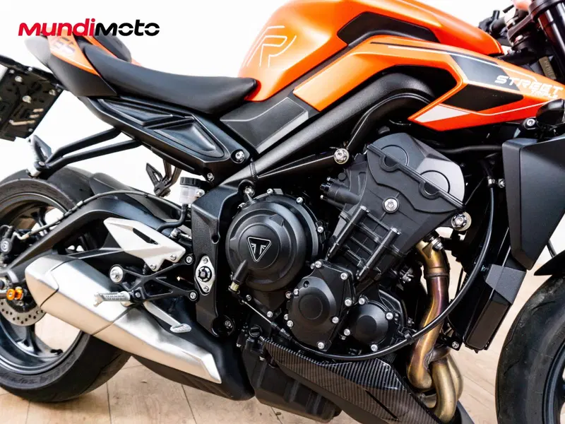 Triumph Street Triple 765 R (2023 - 26) (5)