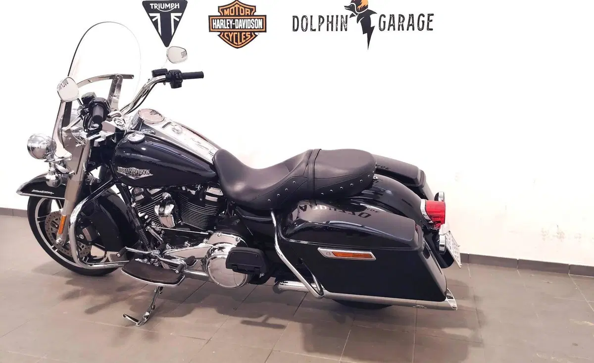 Harley-Davidson 107 Road King Classic (2019 - 20) - FLHRC (10)