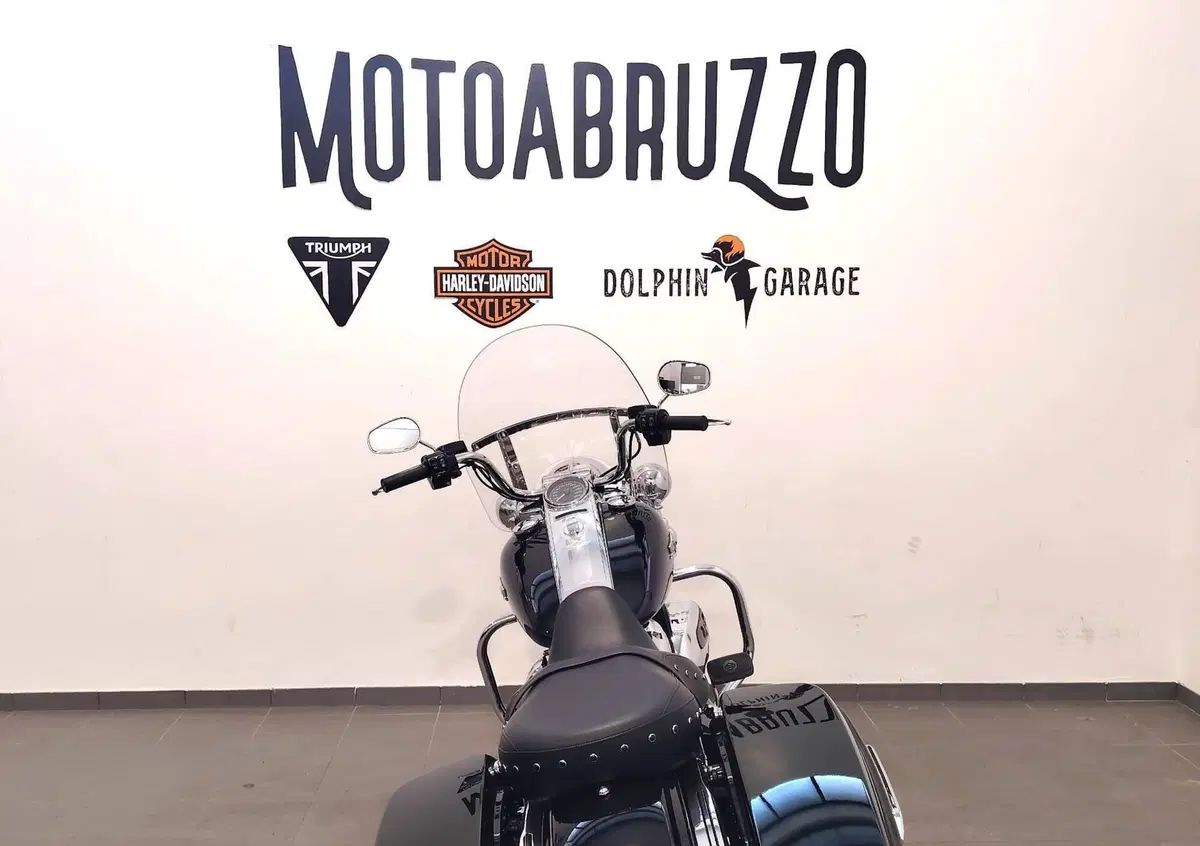 Harley-Davidson 107 Road King Classic (2019 - 20) - FLHRC (12)