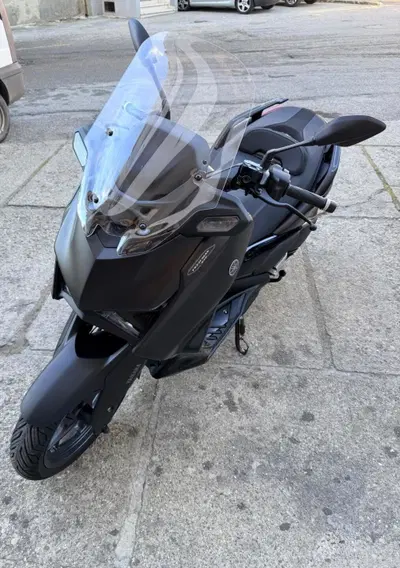 Yamaha X-Max 300 Tech Max (2025 - 26) usata