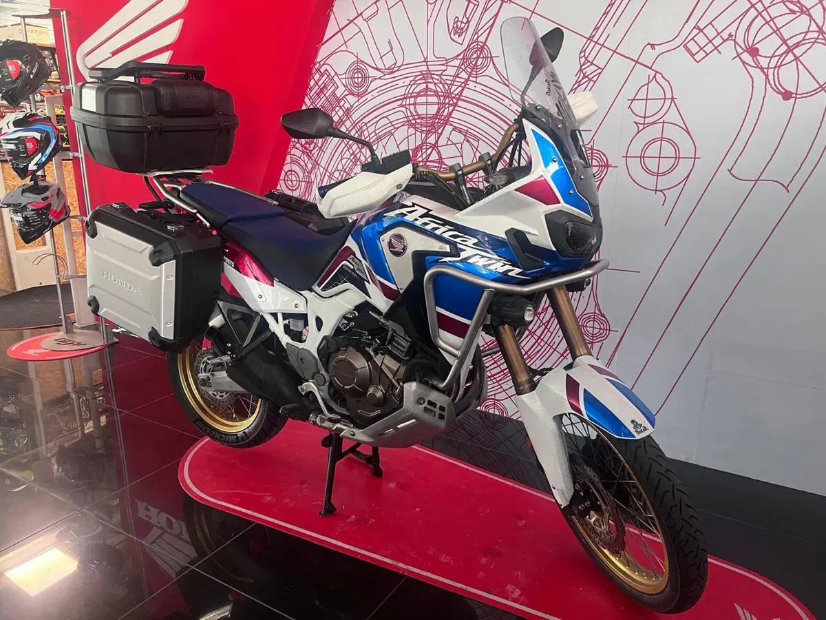 Honda Africa Twin CRF 1000L Adventure Sports DCT (2018 - 19) (2)