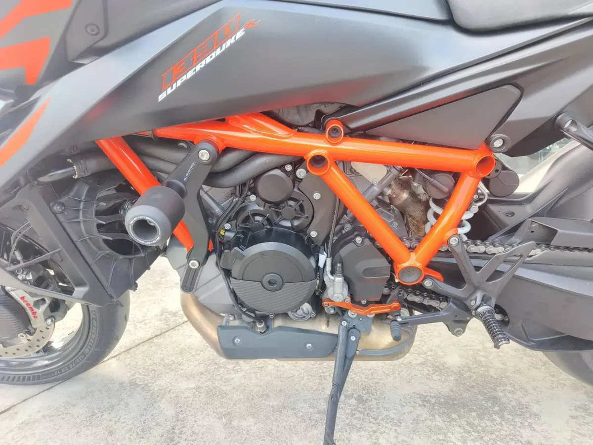 KTM 1390 Super Duke R EVO (2024 - 26) (5)