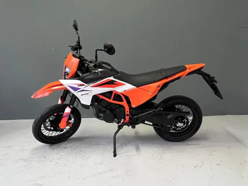 KTM 390 SMC R (2025 - 26) (2)