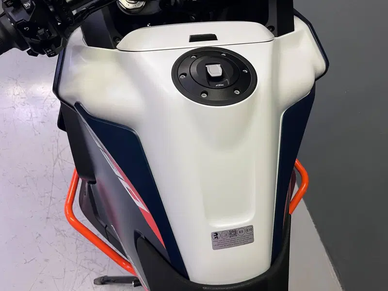 KTM 1390 Super Adventure R (2026) (8)