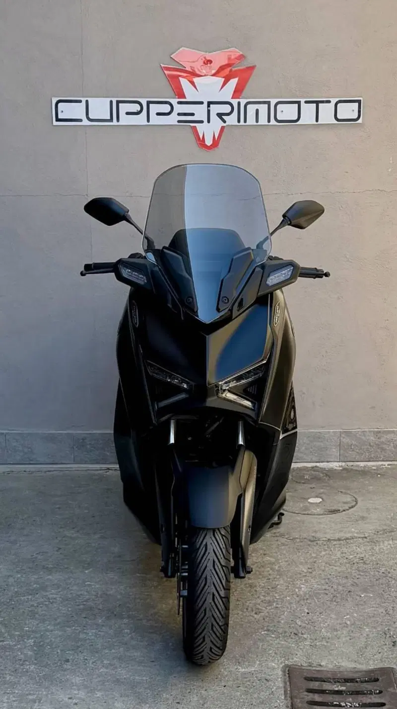 Yamaha X-Max 300 Tech Max (2021 - 24) (2)