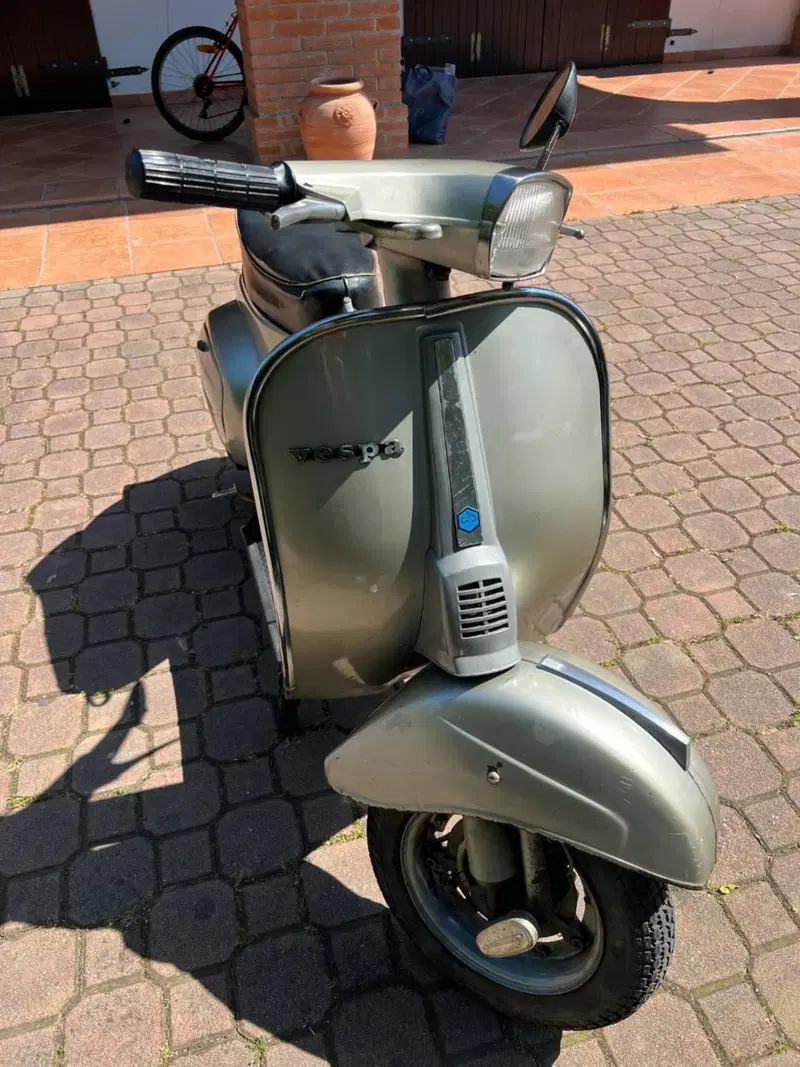 Piaggio Vespa 50 Special