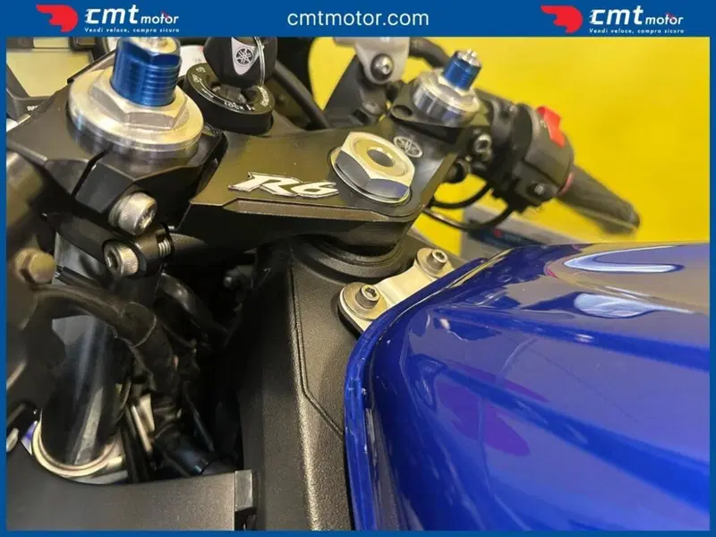 Yamaha YZF R6 (2003 - 04) (11)
