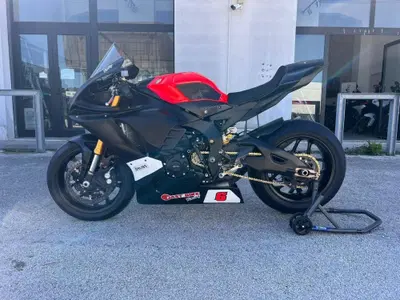 Yamaha YZF R1M (2020 - 25) usata