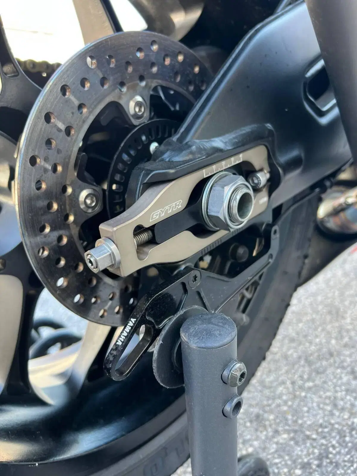 Yamaha YZF R1M (2020 - 25) (9)