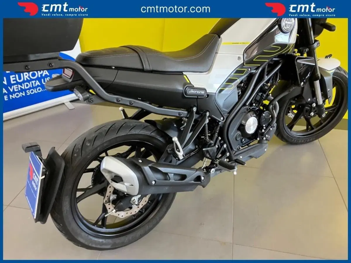 Benelli Leoncino 125 (2022 - 25) (8)