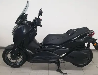 Yamaha X-Max 300 Tech Max (2021 - 24) usata