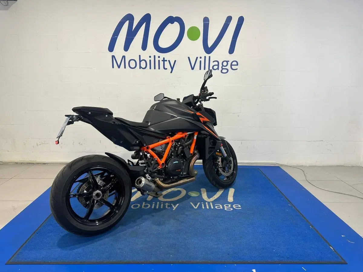 KTM 1390 Super Duke R (2024 - 26) (2)
