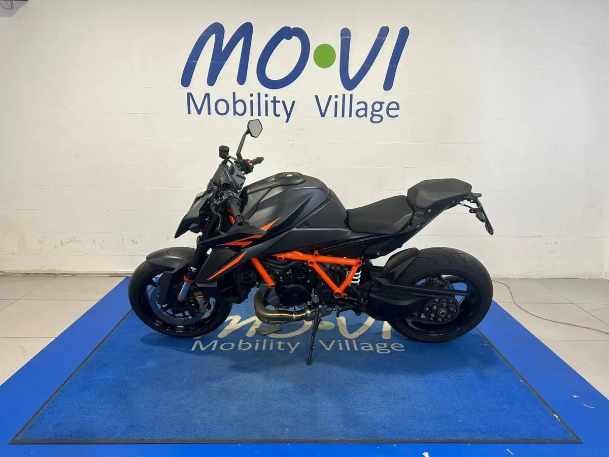 KTM 1390 Super Duke R (2024 - 26) (4)