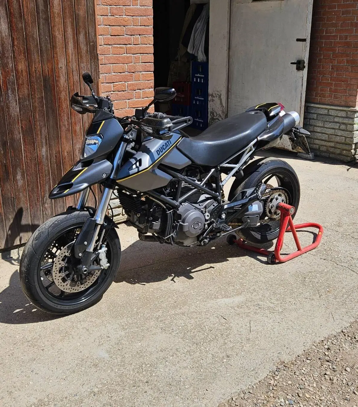 Ducati Hypermotard 796 (2012)