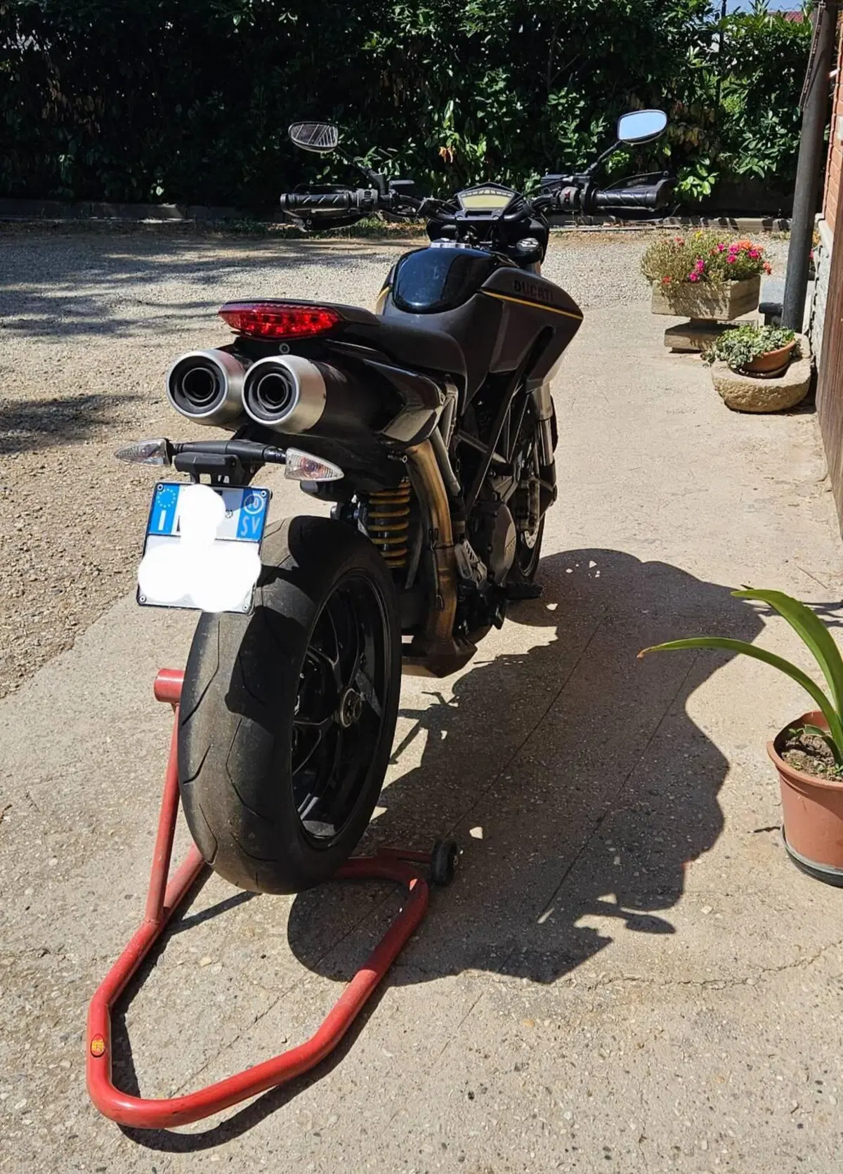 Ducati Hypermotard 796 (2012) (4)